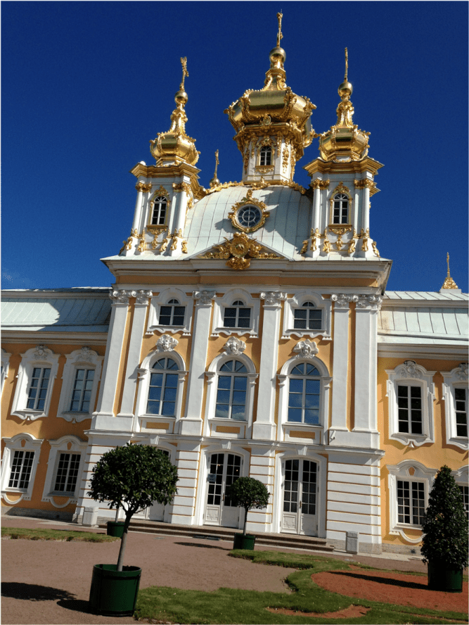 Main Entrance Summer Palace St Petersburg - Photo G-Paz-y-Mino-C 2016